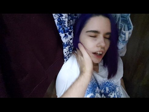 ❤️ Ri arabinrin mi ninu kọlọfin ati ṣe iranlọwọ fun u pẹlu ️  si wa ️❤